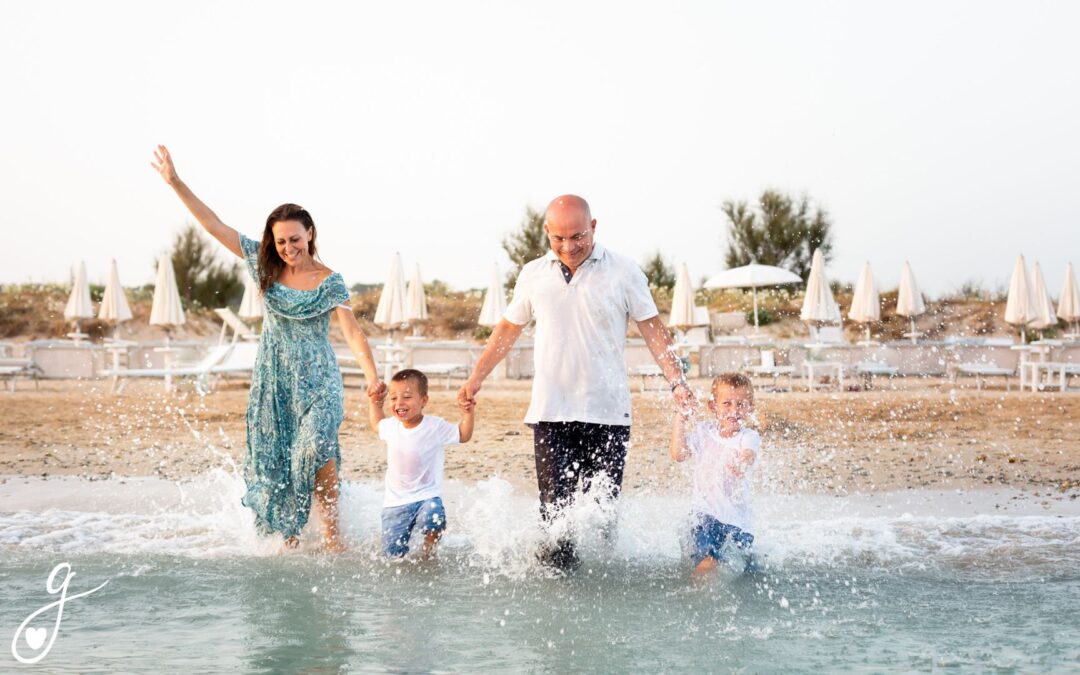 Perché chiedere “solo 2 o 3 foto” può costare di più: il valore della fotografia di famiglia