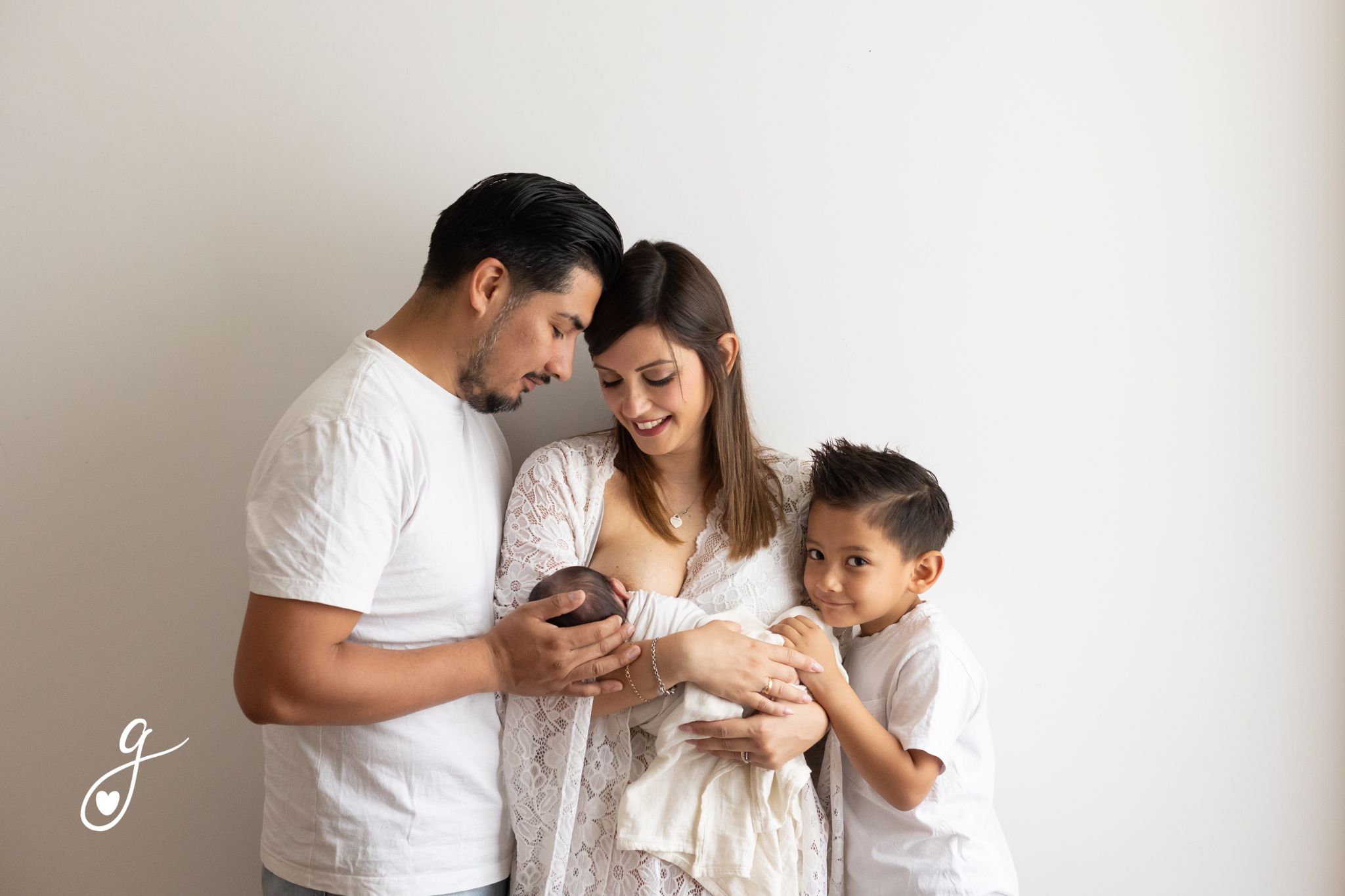 sessione-fotografica-famiglia-newborn